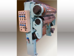 Coater with embossing roll & doctor blade - Width : 1300 mm - Speed : 150 m/min